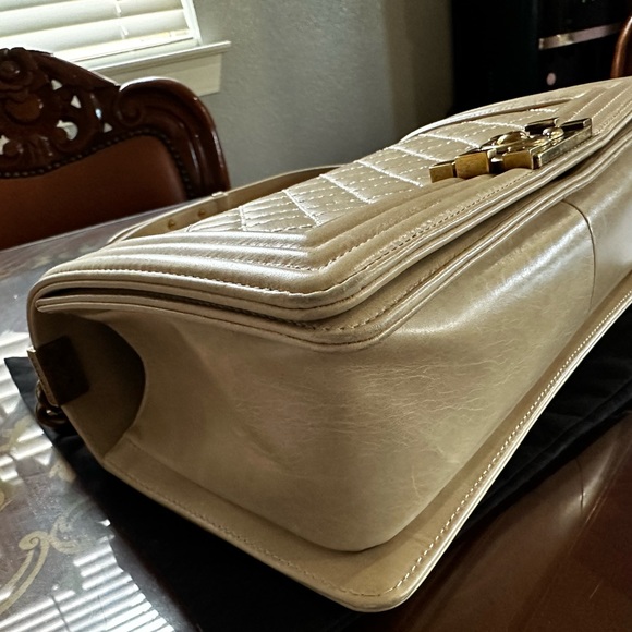 Chanel boy - Picture 5 of 11